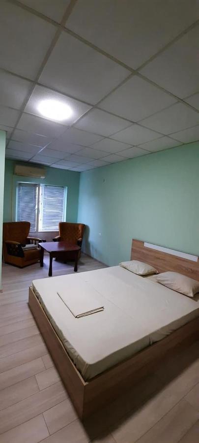 Хотел Елит Kostinbrod Exterior foto